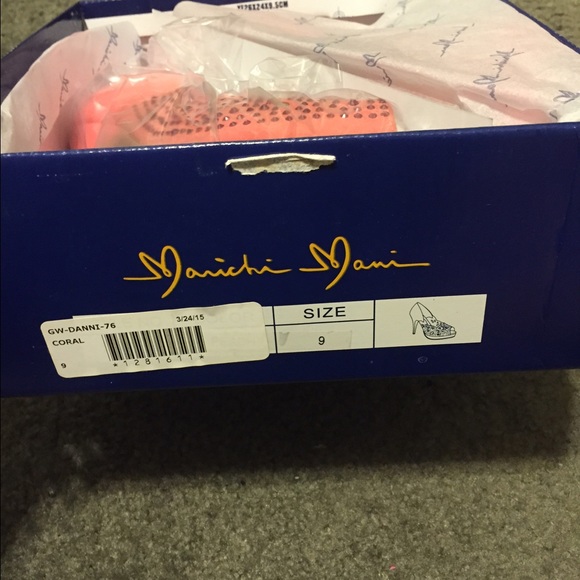 Heels - Picture 2 of 2