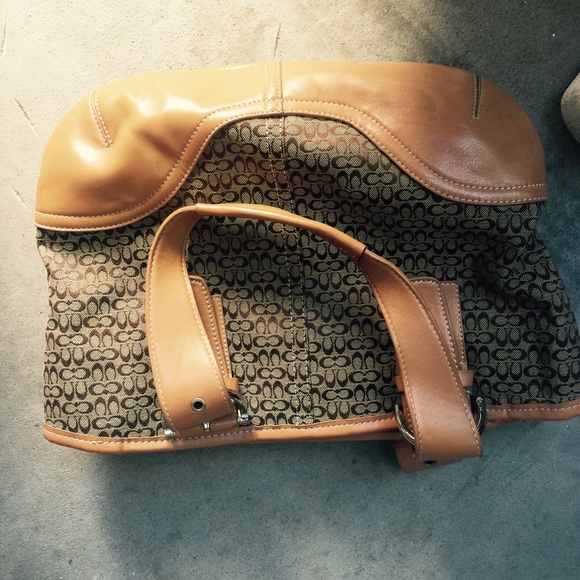 AUTHENTIC Coach purse