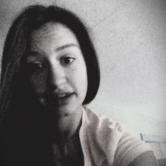 Meet your Posher, Abbie