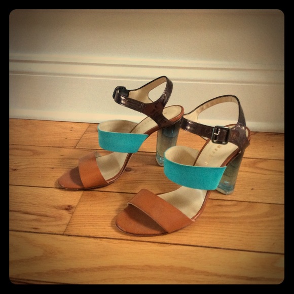 Minimarket Two Strap Heel