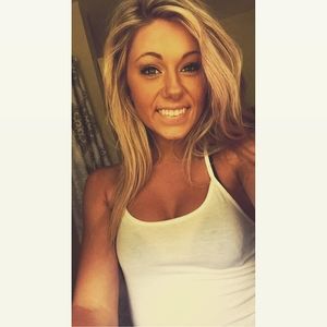 Meet your Posher, Caitlin