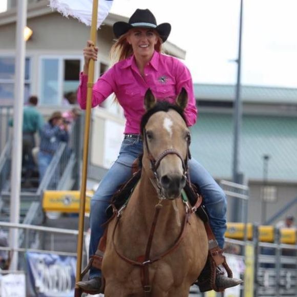 Meet your Posher, Alissabeth