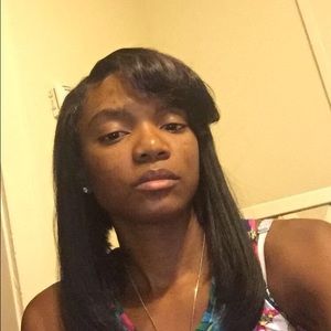 Meet your Posher, Kendra