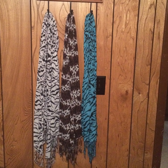 3 scarves