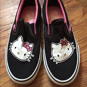 🚨🆑 FINAL PRICE CUT! Hello Kitty Vans Size 7 🆑🚨
