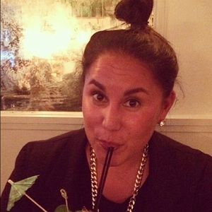 Meet your Posher, Angi