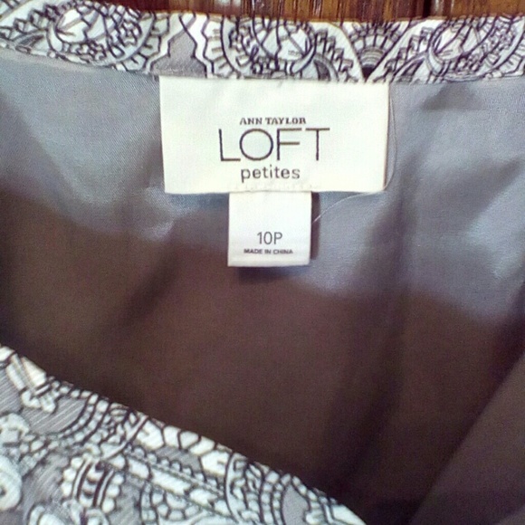 Ann Taylor Loft gray and white silk skirt