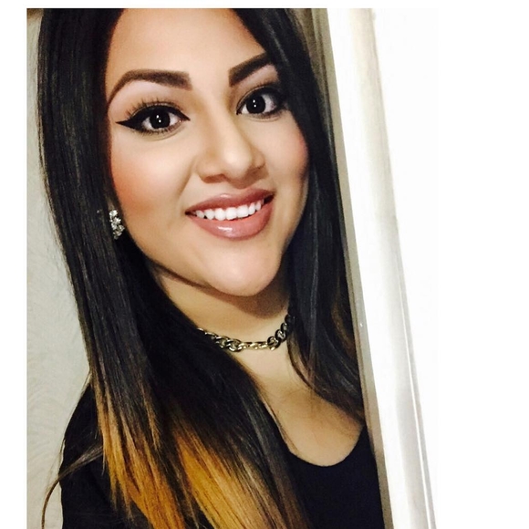 Meet your Posher, Angelica