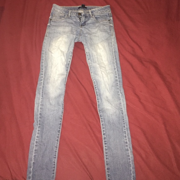 Forever 21 light wash jeans
