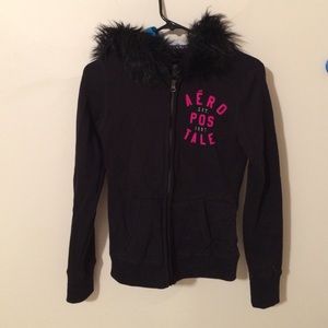 black Aeropostale jacket with fur hoodie