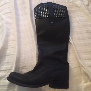 Steve Madden boots