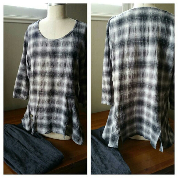 Niche Clothing Outfit Lagen Look Top & Gray Capris