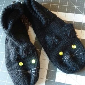 H&m cat slippers