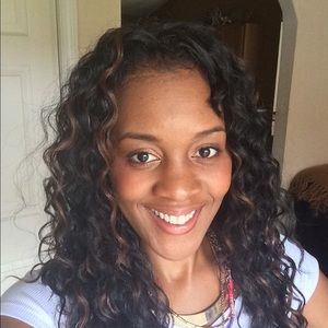 Meet your Posher, Alisha