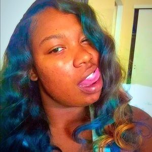 Meet your Posher, Victoria