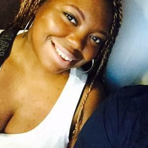 Meet your Posher, Evette