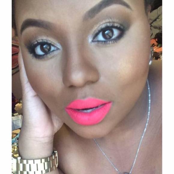 Meet your Posher, Joy