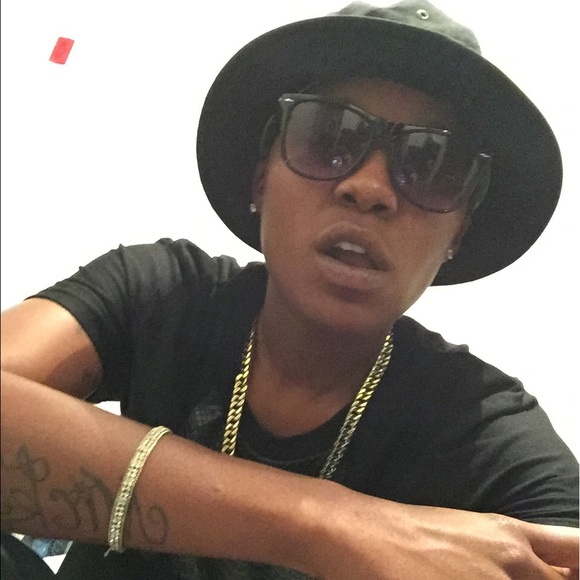 Meet your Posher, Raychell