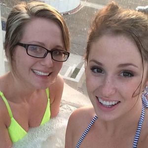 Meet your Posher, Carlie