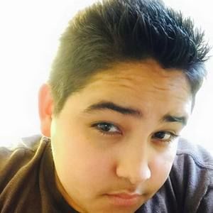 Meet your Posher, Efrain