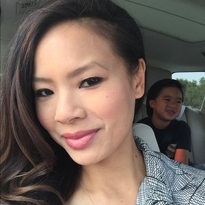 Meet your Posher, Hollie