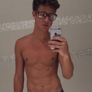 Meet your Posher, Sydney