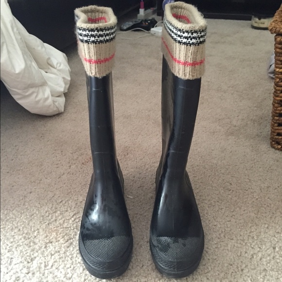 Burberry rain boots