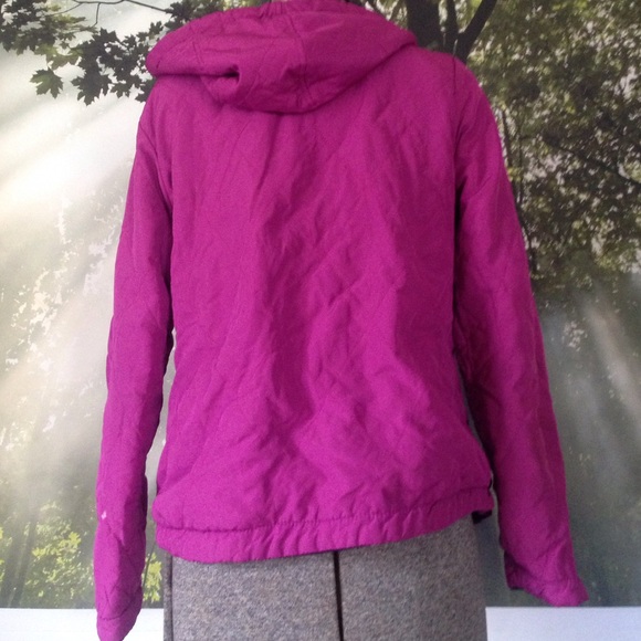 Reversible sweater/jacket 💕🌑 - Picture 2 of 4