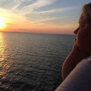 Meet your Posher, Carley