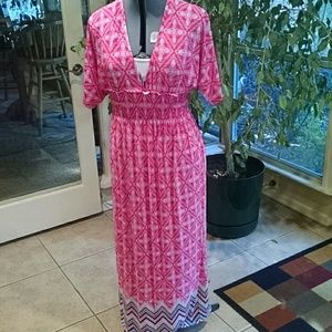 Size small maxi dress. Never worn