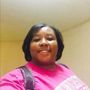 Meet your Posher, Dionna