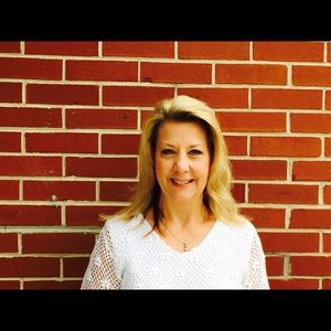 Meet your Posher, Cindy