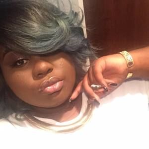 Meet your Posher, Ebonee