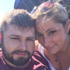 Meet your Posher, Ila