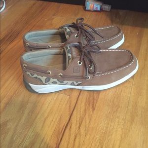 Cheetah print sperrys!