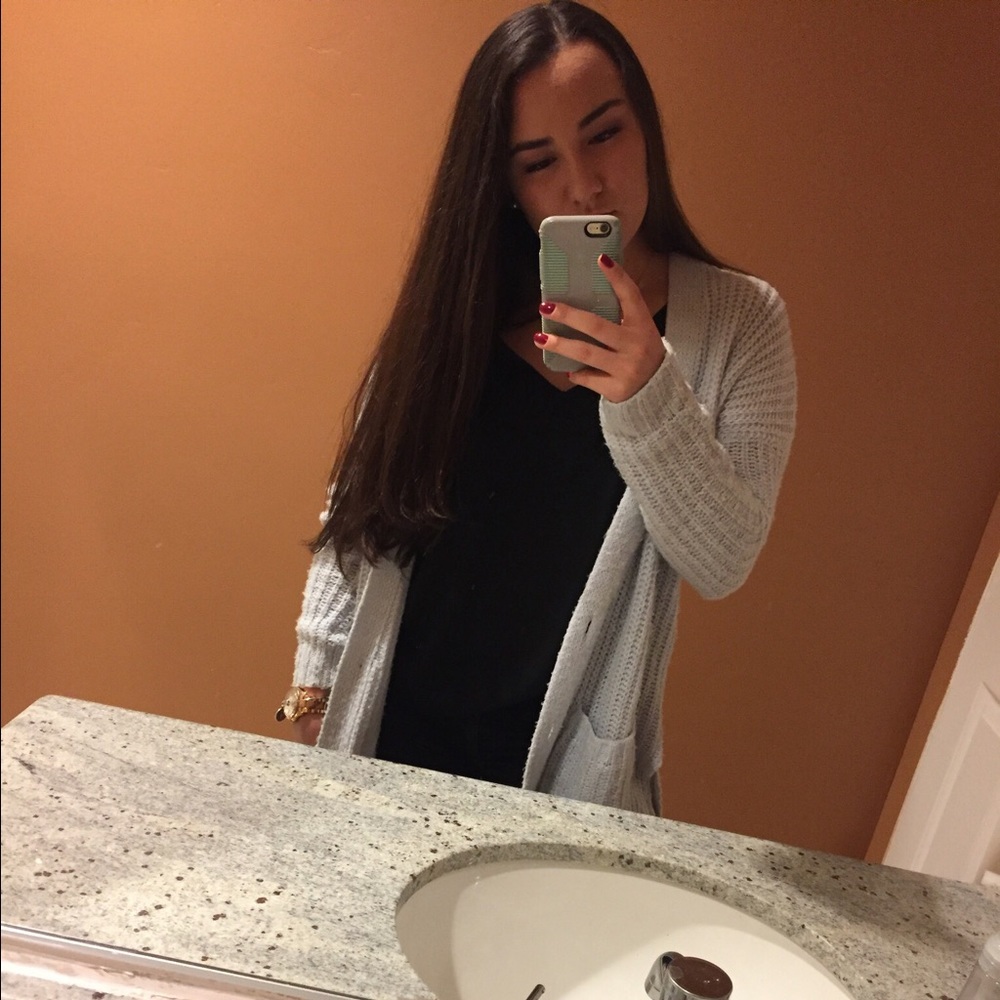 Meet your Posher, Julia