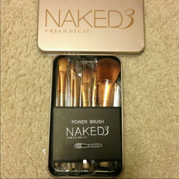 Naked 3 brush set
