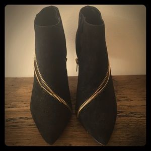 Darra Zip Bootie 🌟