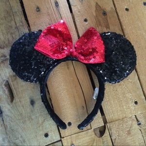 Sequin Minnie Mouse ears