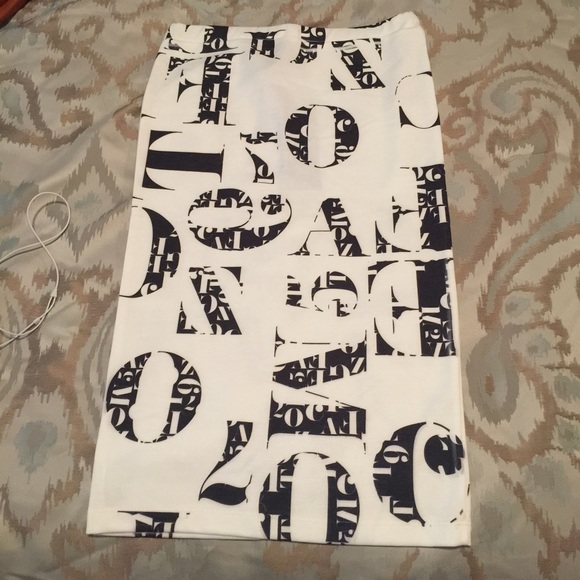 Black and White pencil skirt