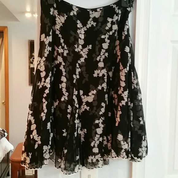 White house black market skirt