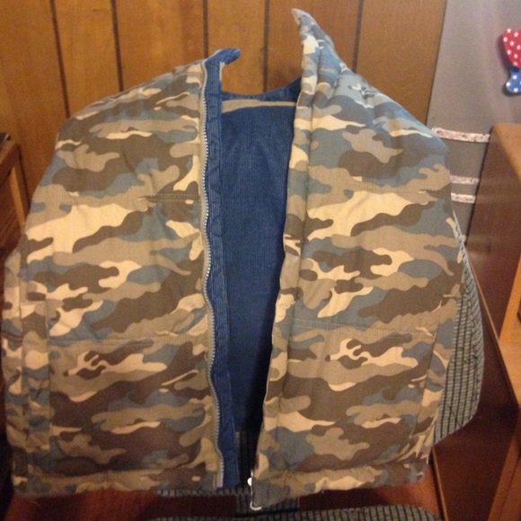 Oshkosh reversible vest