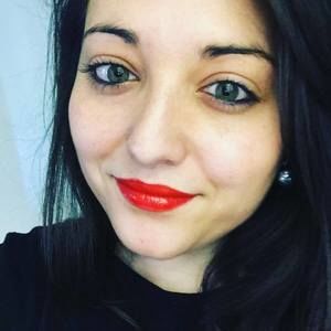 Meet your Posher, Lina