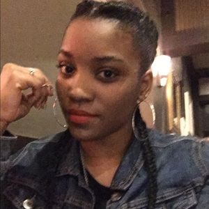 Meet your Posher, Trayonna