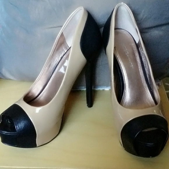 Nude black platform pumps