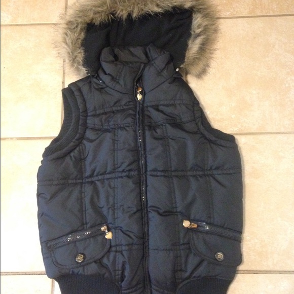 Dollhouse Other - PRICE DROP $13 DOLLHOUSE GIRLS PUFFER VEST