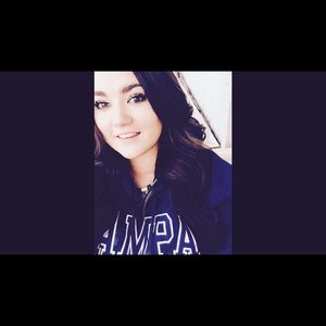 Meet your Posher, Kenzie