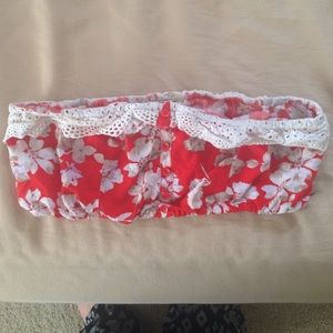 KENDALL AND KYLIE FLORAL BANDEAU TOP SZ MEDIUM