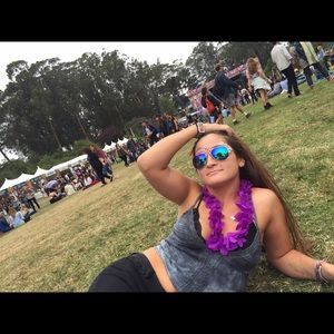 Meet your Posher, Rya