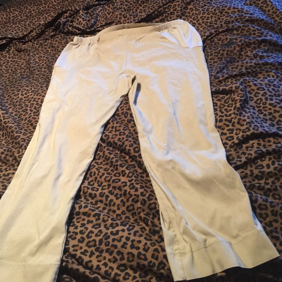 Belly basic maternity capris size large - Picture 1 of 2